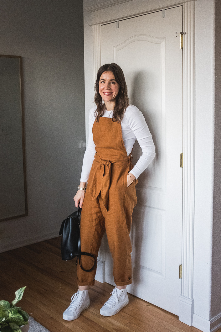 2 Weeks of Styling --> 2 Linen Jumpsuits - Seasons + Salt