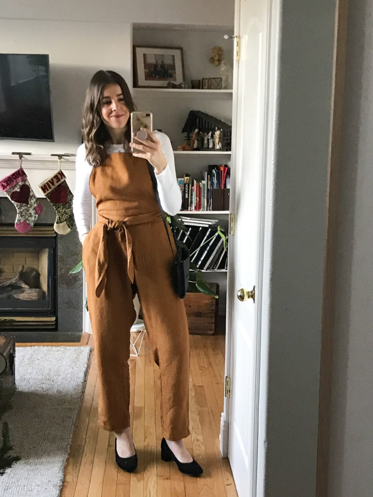 2 Weeks of Styling --> 2 Linen Jumpsuits - Seasons + Salt